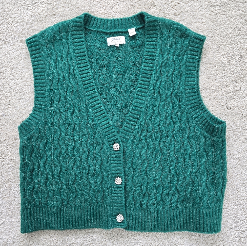 ONLY Green Cable Knit Vest NWOT